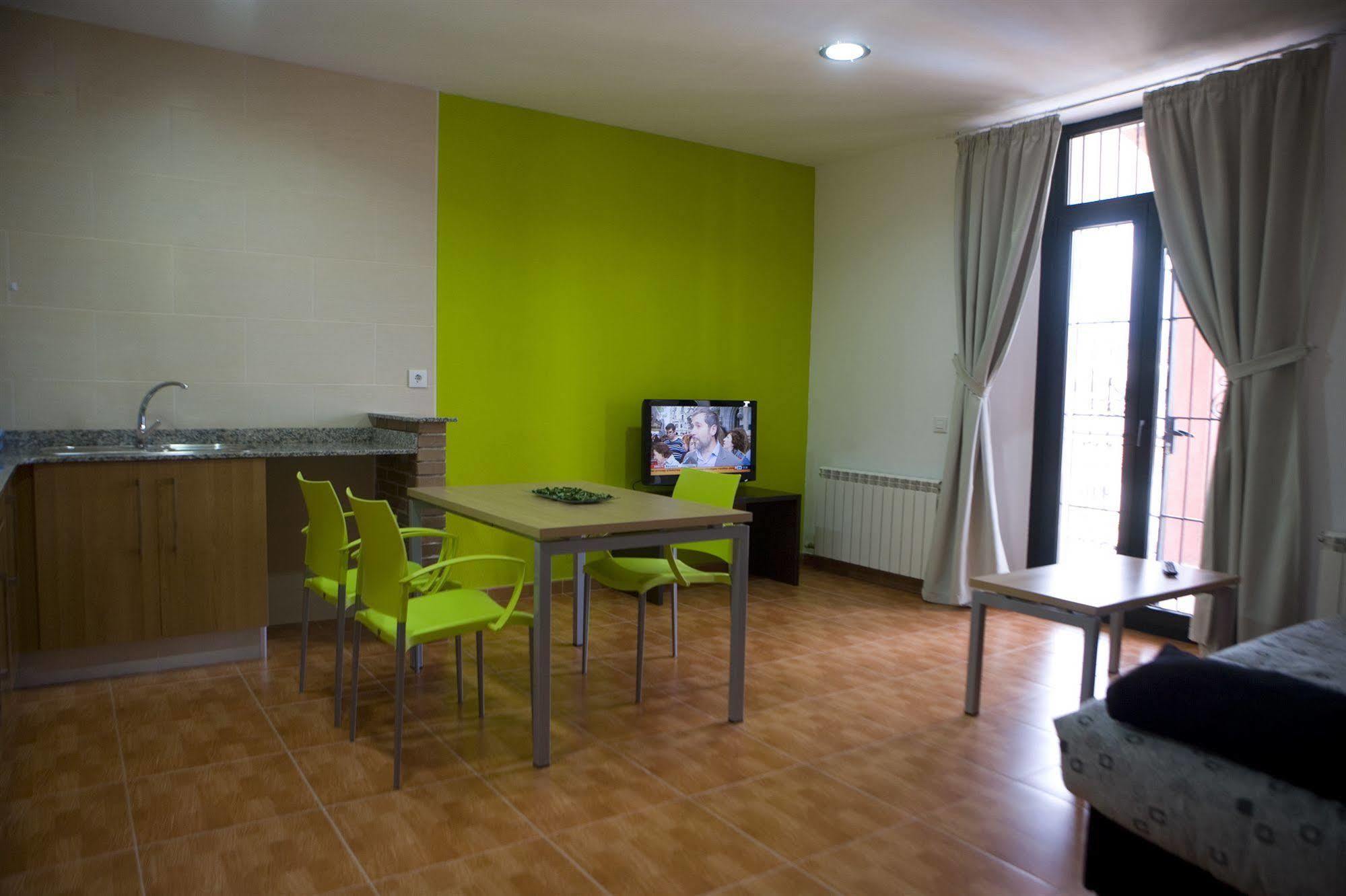 Aparthotel Can Gallart Santa Coloma De Farners Exteriör bild