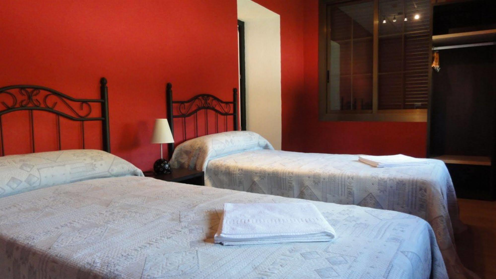 Aparthotel Can Gallart Santa Coloma De Farners Exteriör bild