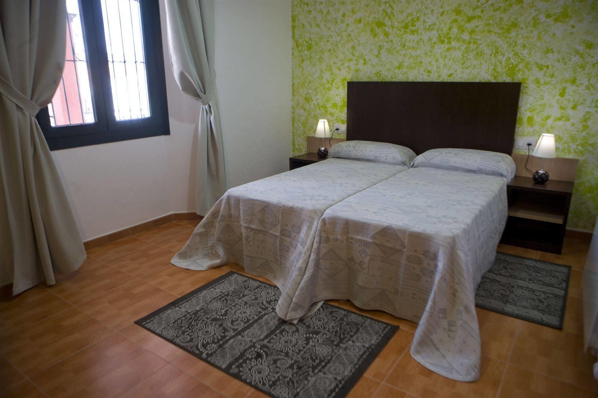 Aparthotel Can Gallart Santa Coloma De Farners Exteriör bild