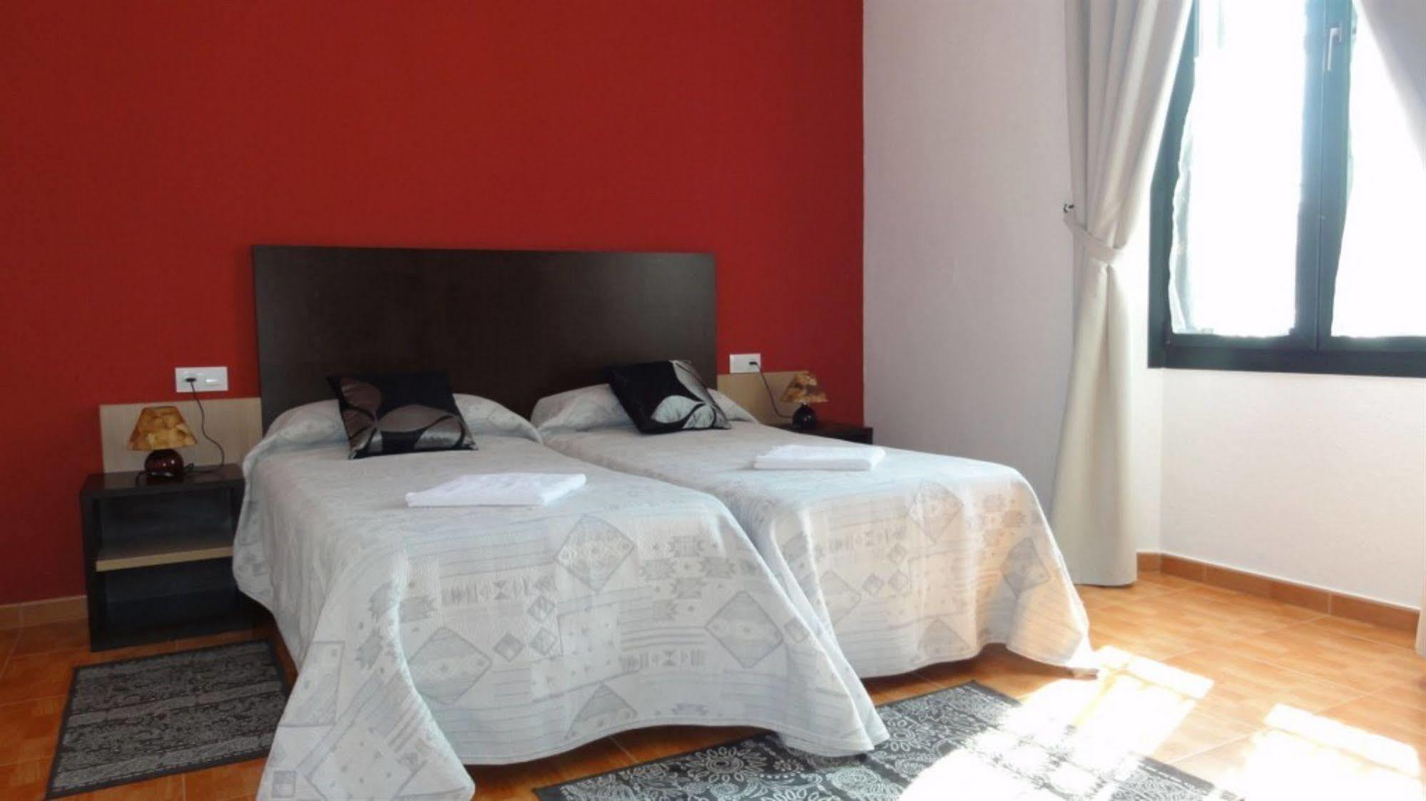 Aparthotel Can Gallart Santa Coloma De Farners Exteriör bild