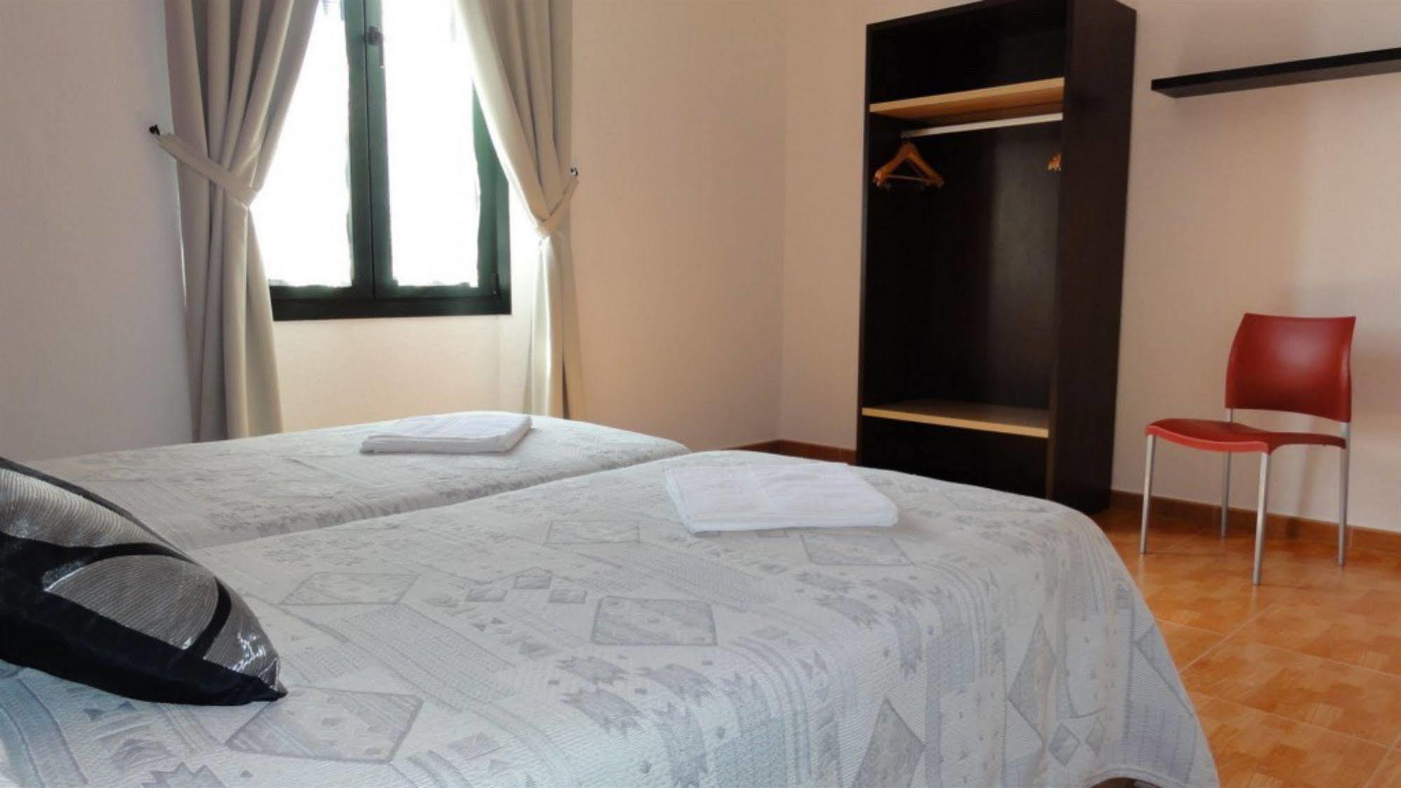 Aparthotel Can Gallart Santa Coloma De Farners Exteriör bild